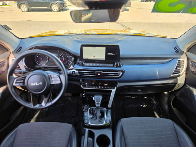 Used 2023 Kia Seltos S w/ Navigation Package AWD/4WD image 31