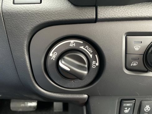 New 2026 Nissan Frontier PRO-4X w/ Pro-4x Convenience Package image 21