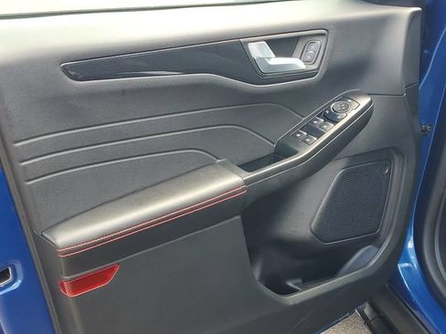 Certified 2023 Ford Escape ST-Line w/ Tech Pack #1 AWD/4WD image 10