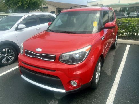 Used 2018 Kia Soul + FWD image 2