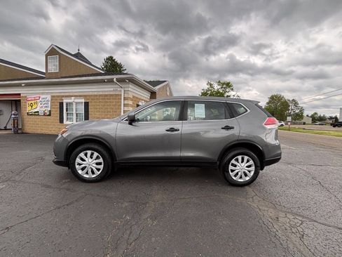 Used 2016 Nissan Rogue S AWD/4WD image 2