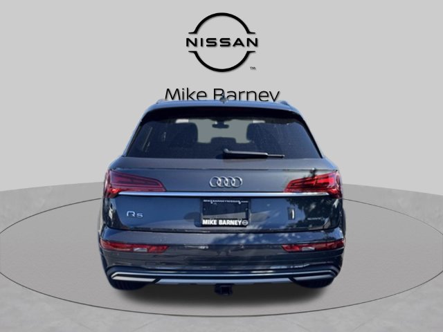 Used 2021 Audi Q5 2.0T Premium w/ Convenience Package AWD/4WD image 4