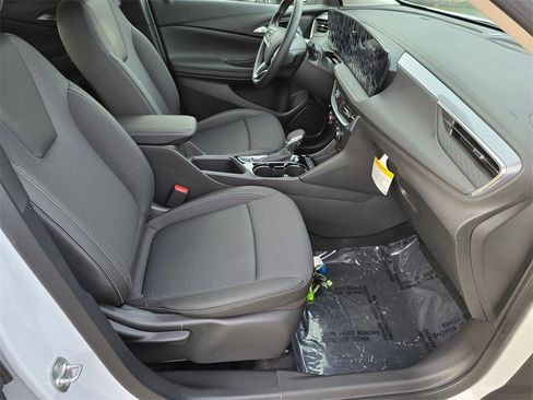 New 2026 Buick Encore GX Preferred image 11