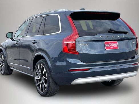 Used 2022 Volvo XC90 T6 Momentum w/ Advanced Package image 4