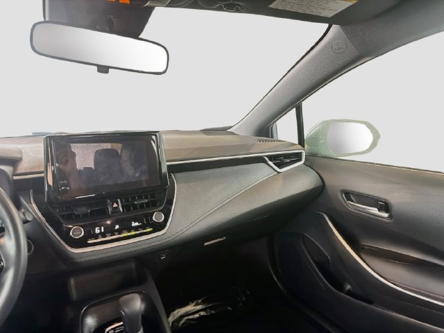 Used 2025 Toyota Corolla SE FWD image 22