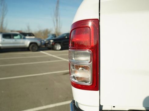 Used 2024 RAM 2500 Tradesman w/ Chrome Appearance Group image 40