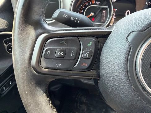 Used 2020 Jeep Wrangler Sport AWD/4WD image 17