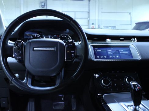 Used 2020 Land Rover Range Rover Evoque S image 13