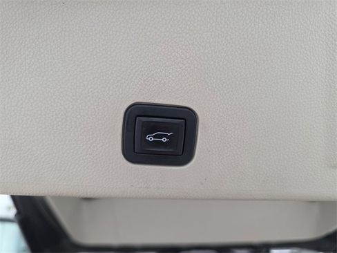 Used 2012 Cadillac SRX Performance image 36