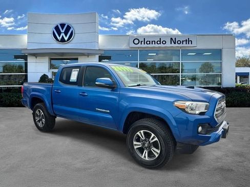Used 2017 Toyota Tacoma TRD Sport w/ Tow Package image 1