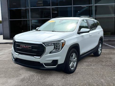 Used 2022 GMC Terrain SLE w/ Driver Convenience Package FWD image 1
