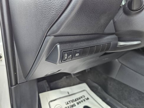 Used 2021 Toyota Corolla SE FWD image 12