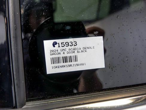 Certified 2024 GMC Acadia Denali w/ Super Cruise Package image 40