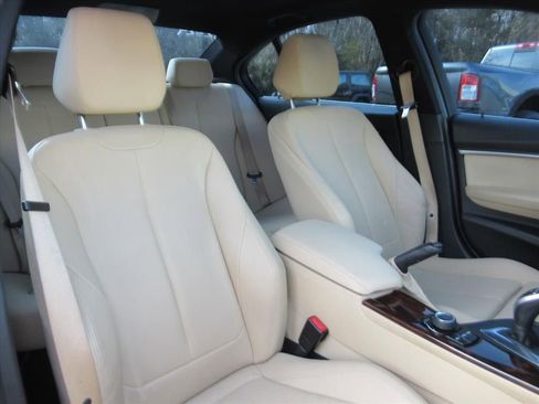 Used 2018 BMW 330i Sedan w/ Convenience Package image 7