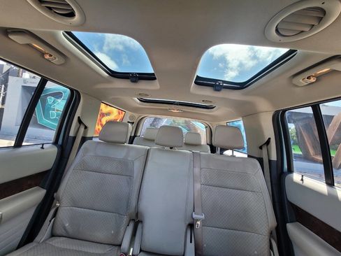 Used 2009 Ford Flex Limited image 13