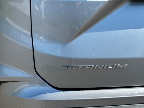 Used 2023 Ford Edge Titanium AWD/4WD image 27