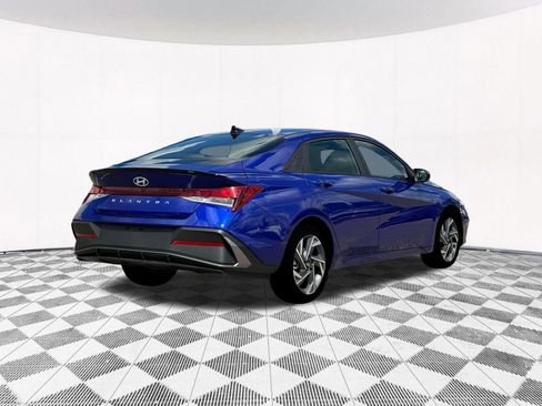 New 2025 Hyundai Elantra Sport image 11