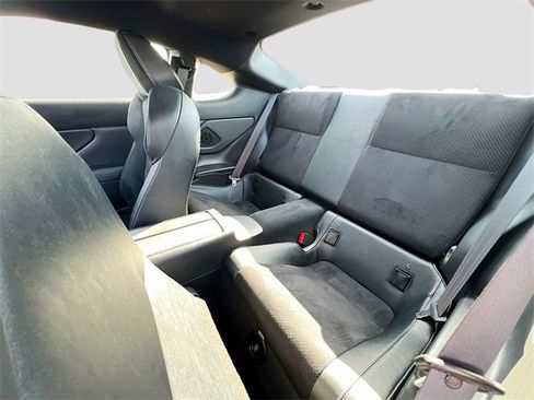 Used 2024 Toyota GR86 Premium image 20