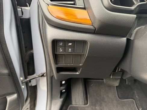 Used 2021 Honda CR-V Touring image 21