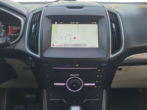 Used 2016 Ford Edge Titanium w/ Technology Package image 14