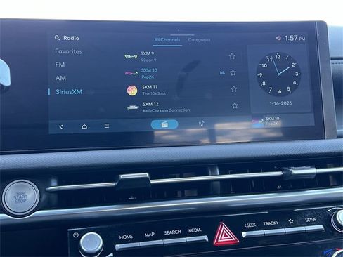 Certified 2025 Hyundai Santa Cruz SEL image 13