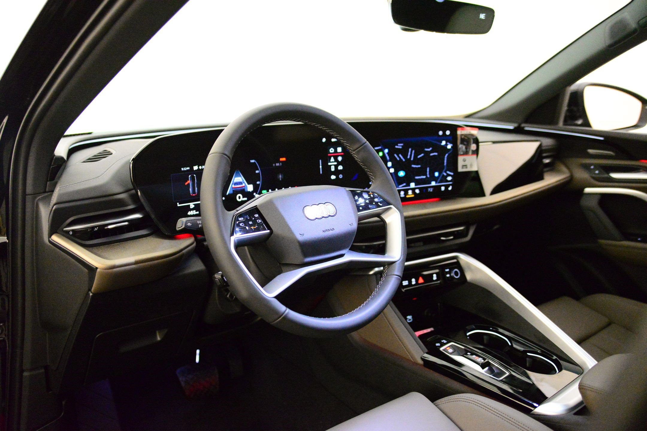 New 2025 Audi Q5 Premium Plus AWD/4WD image 3