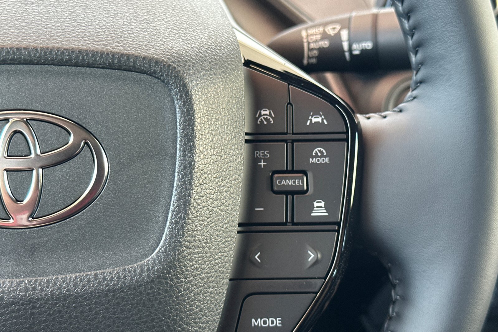 New 2027 Toyota Prius Plug-In Hybrid FWD image 27