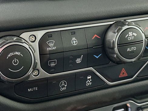 New 2026 Jeep Wrangler Unlimited Rubicon image 27