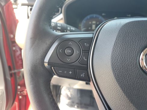 Used 2023 Toyota RAV4 Limited image 29