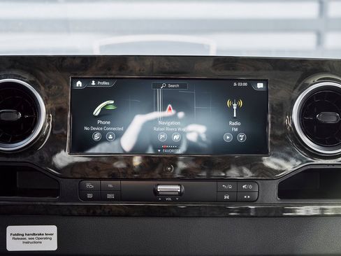 Used 2019 Mercedes-Benz Sprinter 144 image 65