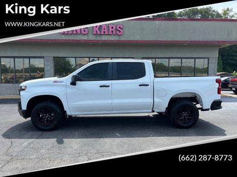 Used 2020 Chevrolet Silverado 1500 LT Trail Boss w/ Convenience Package AWD/4WD image 1