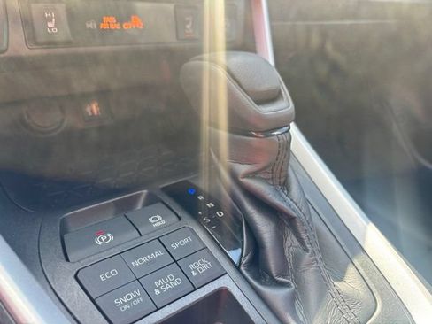 Used 2023 Toyota RAV4 XLE w/ Convenience Package AWD/4WD image 15