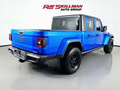Used 2021 Jeep Gladiator Willys image 7