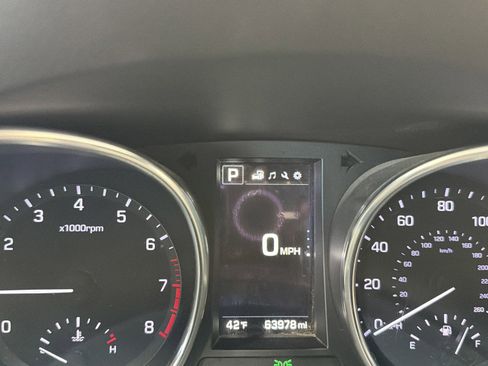 Used 2017 Hyundai Santa Fe Sport image 12