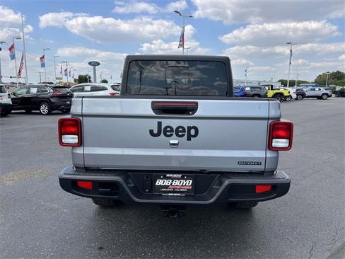 Used 2020 Jeep Gladiator Sport w/ Quick Order Package 24S image 6