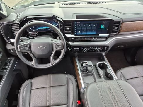 Used 2025 Chevrolet Silverado 1500 High Country w/ Midnight Edition AWD/4WD image 21