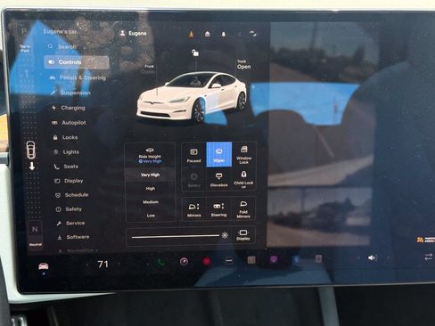 Used 2022 Tesla Model S AWD/4WD image 29