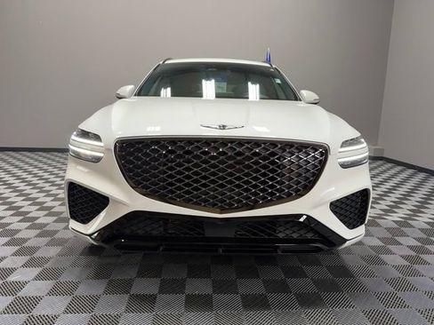 Used 2025 Genesis GV70 3.5T Sport AWD/4WD image 4