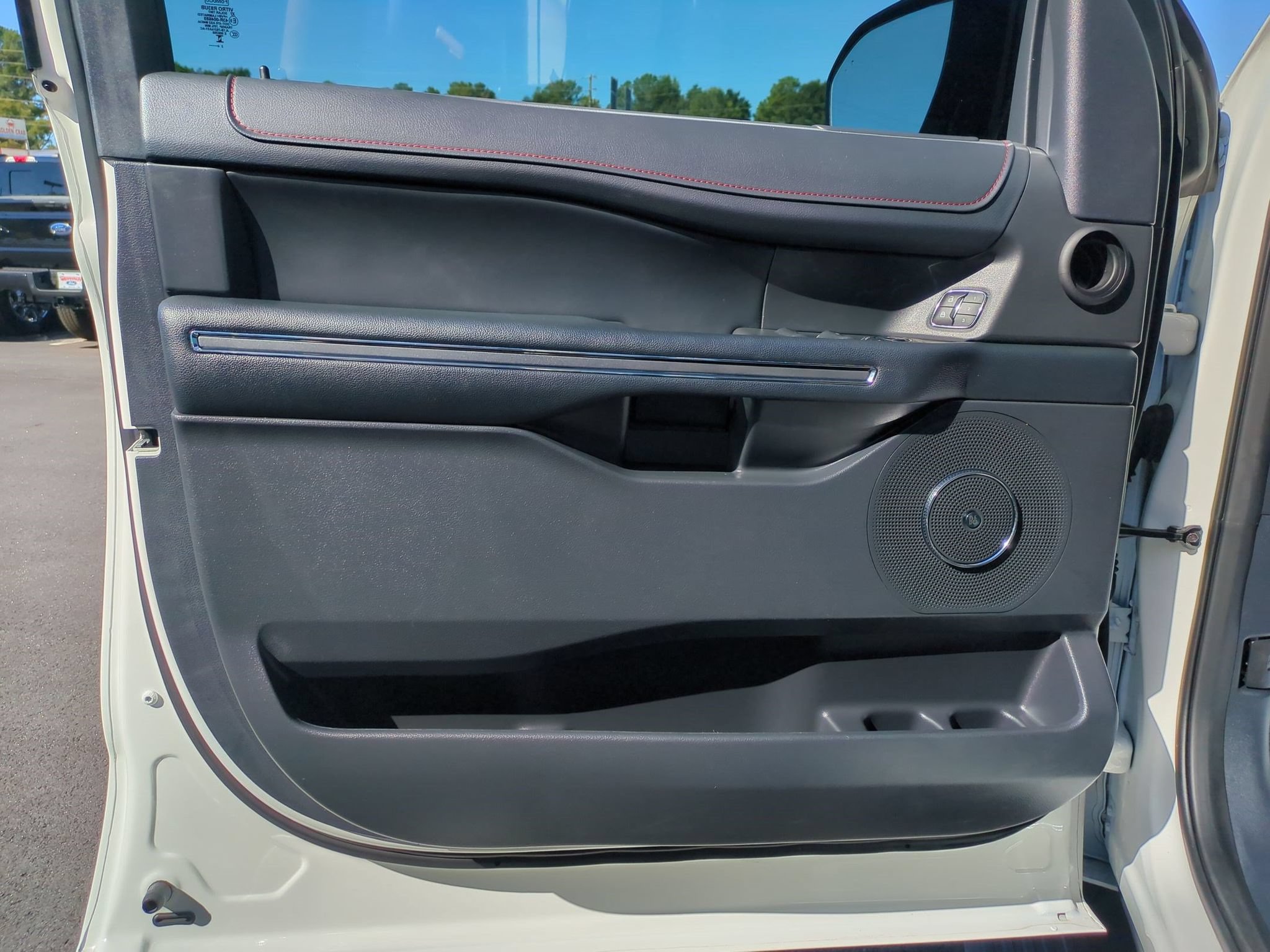 Certified 2024 Ford Expedition Max Limited RWD image 11