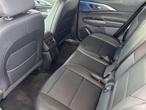 Used 2025 Chevrolet Equinox EV LT w/ Convenience Package image 6