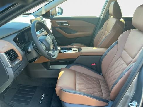 New 2026 Nissan Rogue Platinum image 11