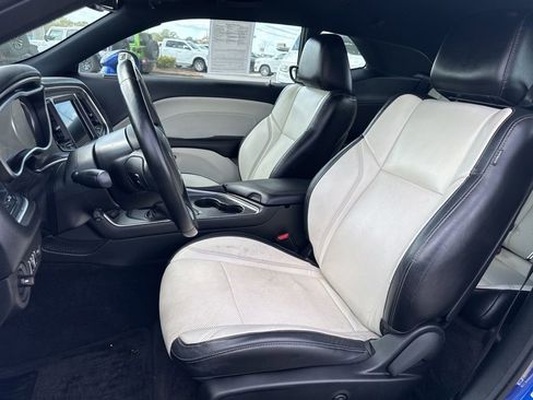 Used 2018 Dodge Challenger SXT Plus image 23