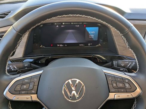 Used 2025 Volkswagen Atlas SE w/ Black Wheel Package image 31