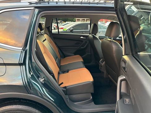 Used 2018 Volkswagen Tiguan SE w/ 18" Alloy Wheels Package AWD/4WD image 31