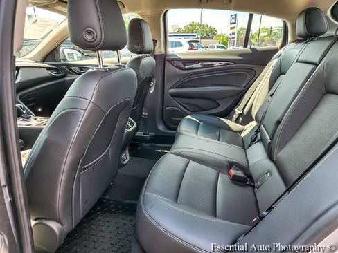Used 2020 Buick Regal Essence FWD image 9