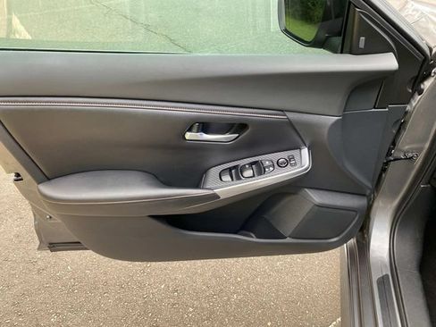 Used 2021 Nissan Sentra SR FWD image 12
