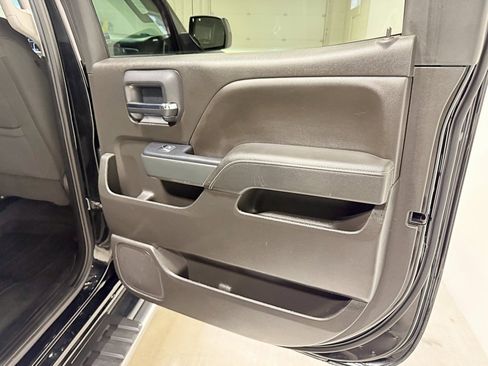 Used 2018 Chevrolet Silverado 1500 LT w/ All Star Edition image 38