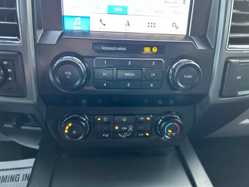 Used 2019 Ford F250 XLT w/ XLT Premium Package AWD/4WD image 28