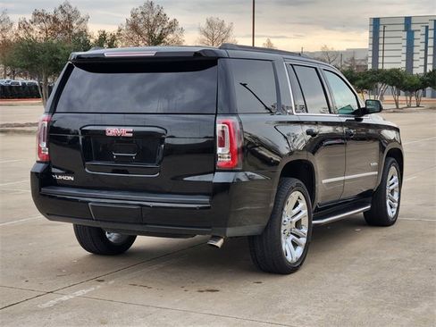 Used 2018 GMC Yukon SLT w/ Premium Edition image 5