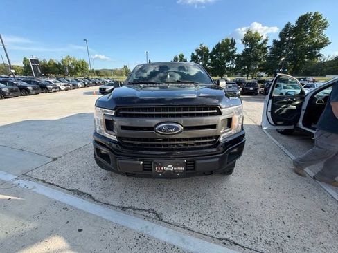 Used 2018 Ford F150 XLT w/ Equipment Group 302A Luxury AWD/4WD image 14